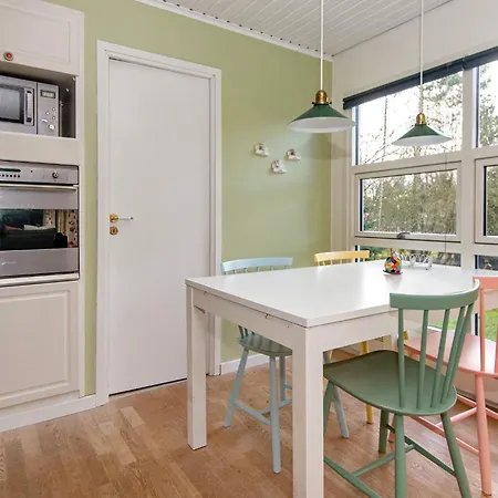 6 Person In Prázdninový dům Knebel